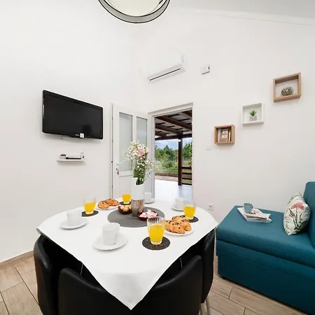 Martin-nearby Krka National Park Apartmán *