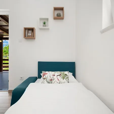 Martin-nearby Krka National Park Apartmán *