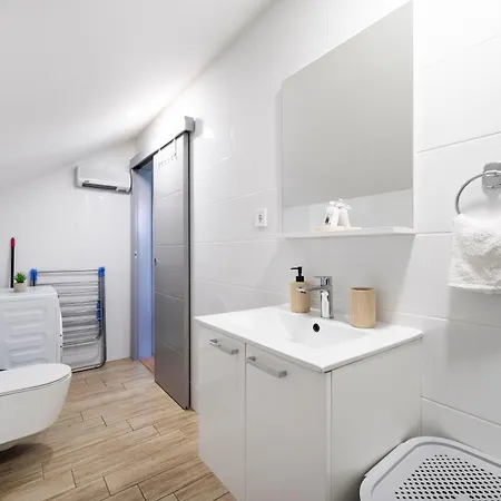 Apartmán Martin-near Krka National Park - Terrace, Free Parking, Nature *
