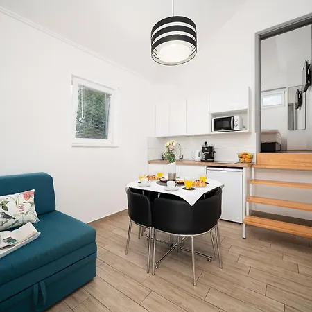 Martin-near Krka National Park - Terrace, Free Parking, Nature Apartment Kaocine