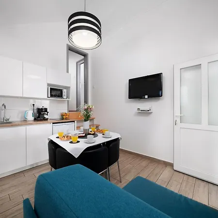 Martin-near Krka National Park - Terrace, Free Parking, Nature *