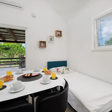 Martin-near Krka National Park - Terrace, Free Parking, Nature * Kaocine