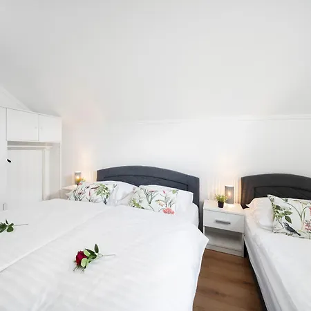 Apartmán Martin-near Krka National Park - Terrace, Free Parking, Nature